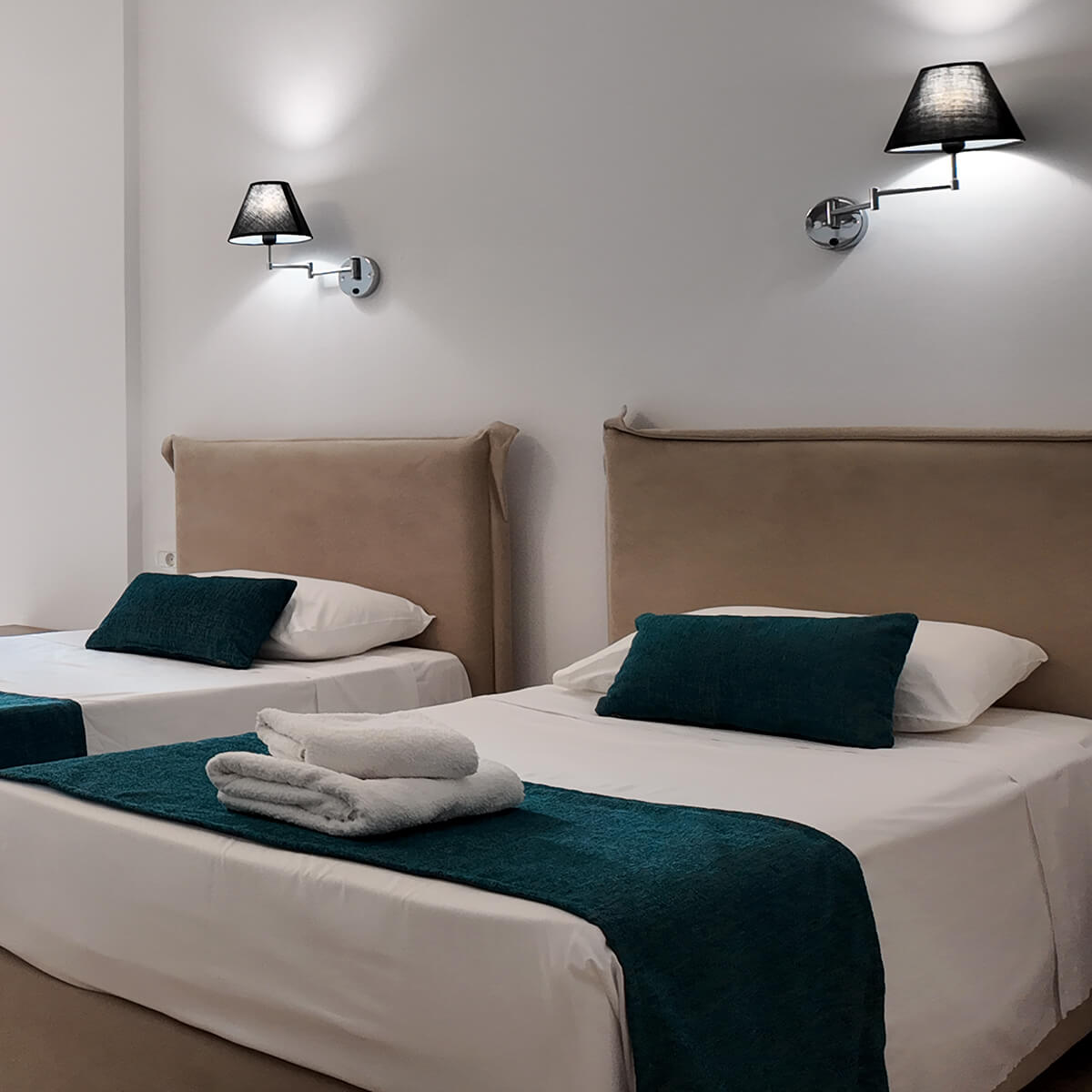 Mary Bill Hotel Santorini - Quadruple Rooms